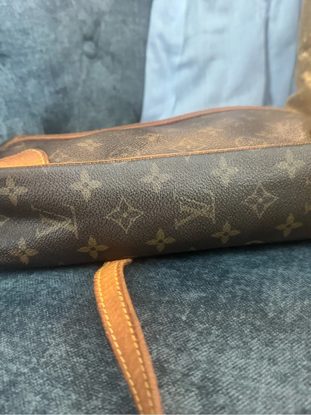 Authentic Louis Vuitton Trocadero 27